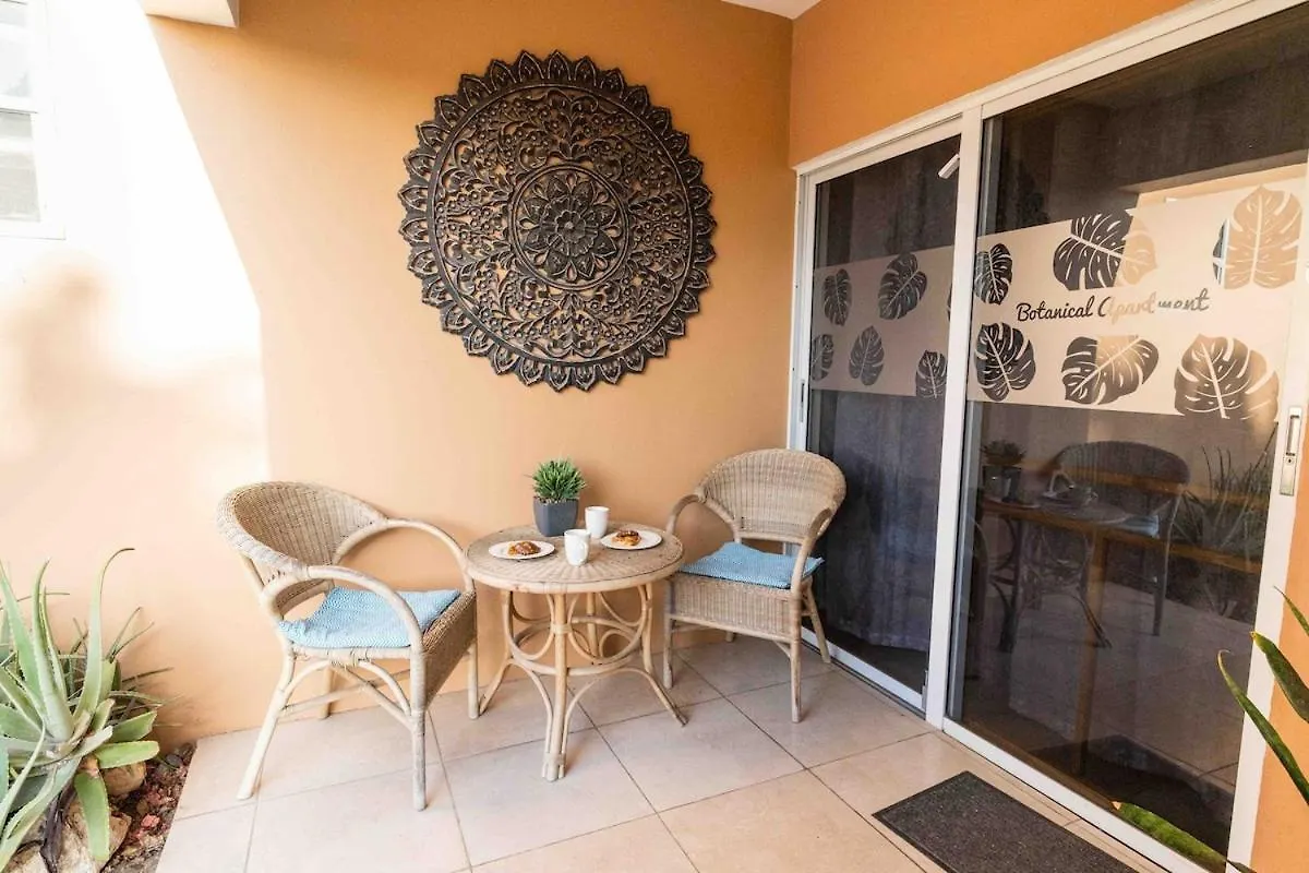 Botanical Apartment Central Boho Style 2 Pools ウィレムスタッド